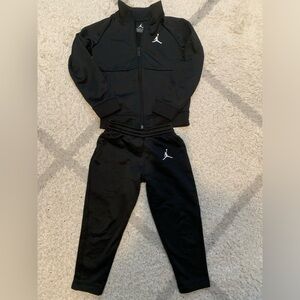 Toddler Jordan tracksuit 2 piece set - size 3-4T